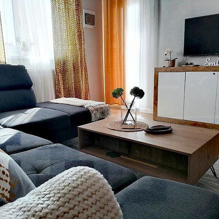 Shine Apartman Szentgotthárd Екстериор снимка