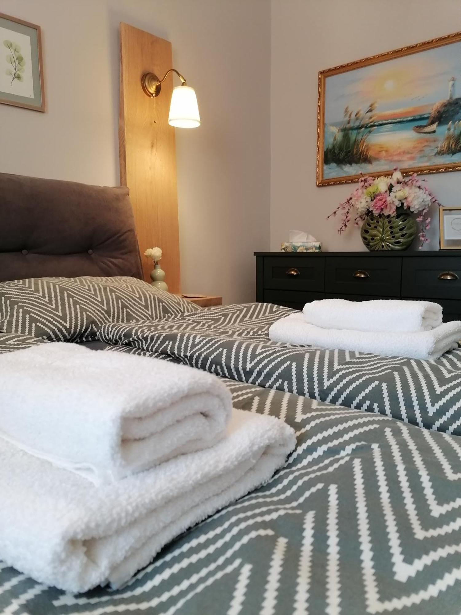Shine Apartman Szentgotthárd Екстериор снимка